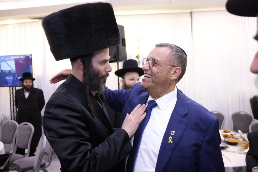 מוטי בבצ'יק חיתן, בכירי המדינה הגיעו • תיעוד ענק