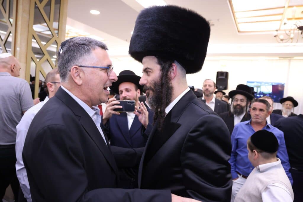 מוטי בבצ'יק חיתן, בכירי המדינה הגיעו • תיעוד ענק