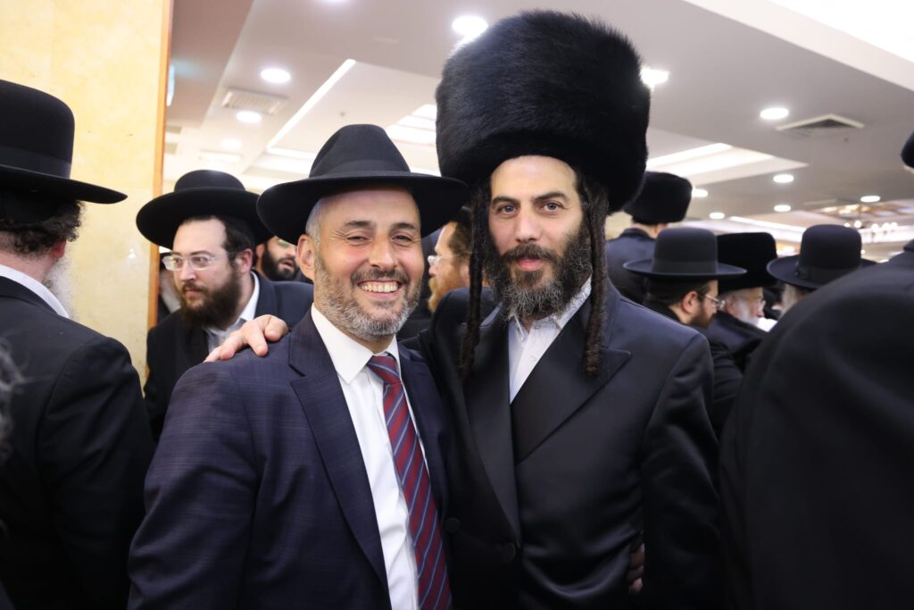 מוטי בבצ'יק חיתן, בכירי המדינה הגיעו • תיעוד ענק