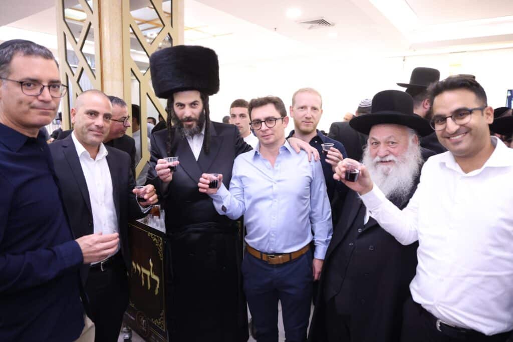 מוטי בבצ'יק חיתן, בכירי המדינה הגיעו • תיעוד ענק