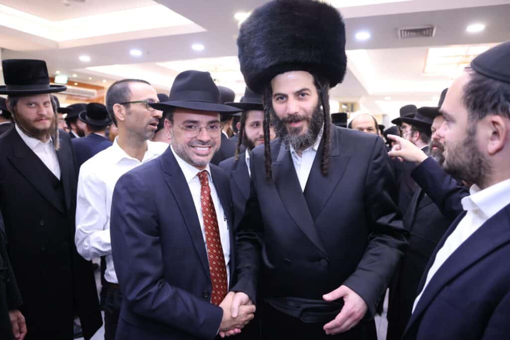 מוטי בבצ'יק חיתן, בכירי המדינה הגיעו • תיעוד ענק