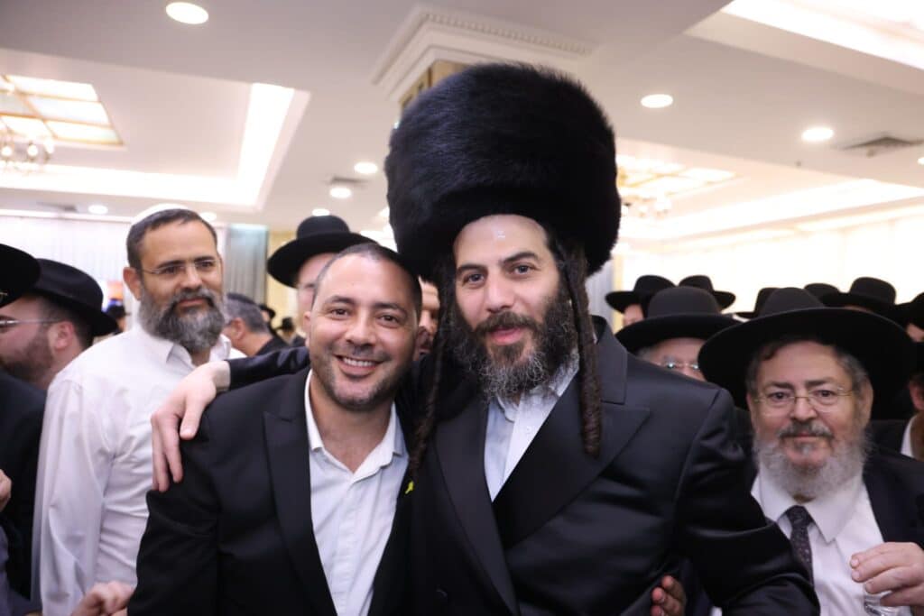 מוטי בבצ'יק חיתן, בכירי המדינה הגיעו • תיעוד ענק