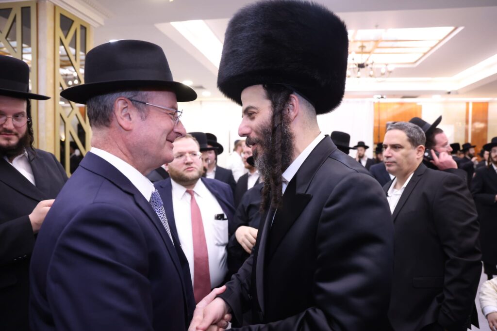 מוטי בבצ'יק חיתן, בכירי המדינה הגיעו • תיעוד ענק