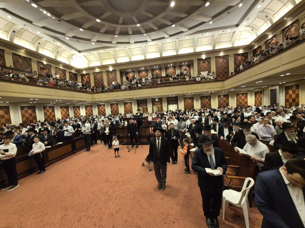 מעמד היסטורי: המסע של גדולי ישראל לסאו פאולו