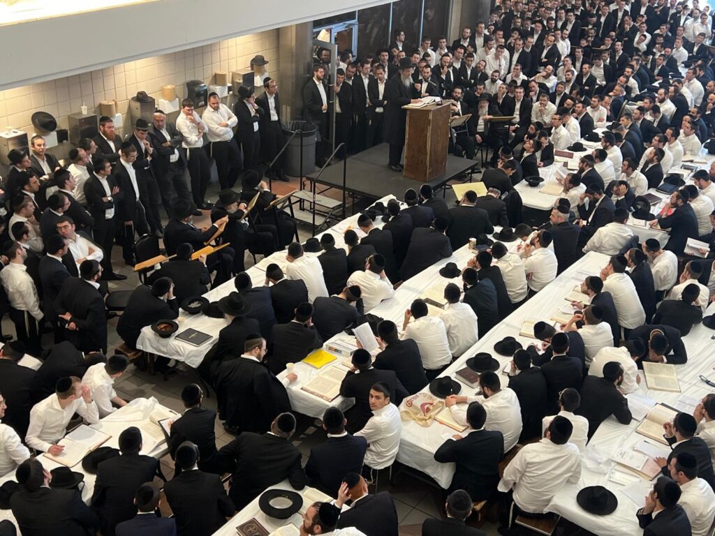 אלפים השתתפו בשיעור כללי של הגר"ד כהן במסגרת המסע