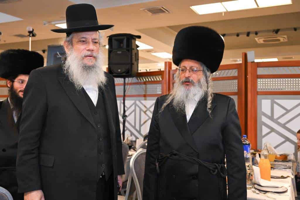 בהשתתפות אדמו"רים: תיעוד מימי השמחה אצל סגר"ע אשדוד