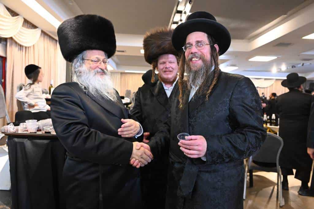 בהשתתפות אדמו"רים: תיעוד מימי השמחה אצל סגר"ע אשדוד