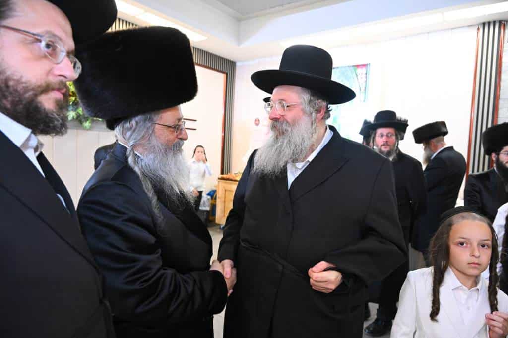 בהשתתפות אדמו"רים: תיעוד מימי השמחה אצל סגר"ע אשדוד