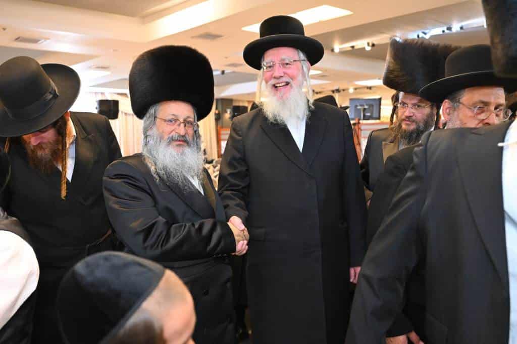 בהשתתפות אדמו"רים: תיעוד מימי השמחה אצל סגר"ע אשדוד