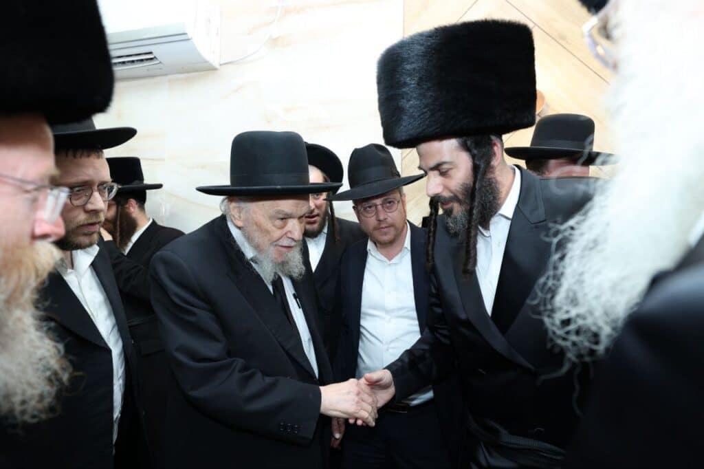 גדו״י בשמחת השבוע ברכות לבתו של בבצ׳יק
