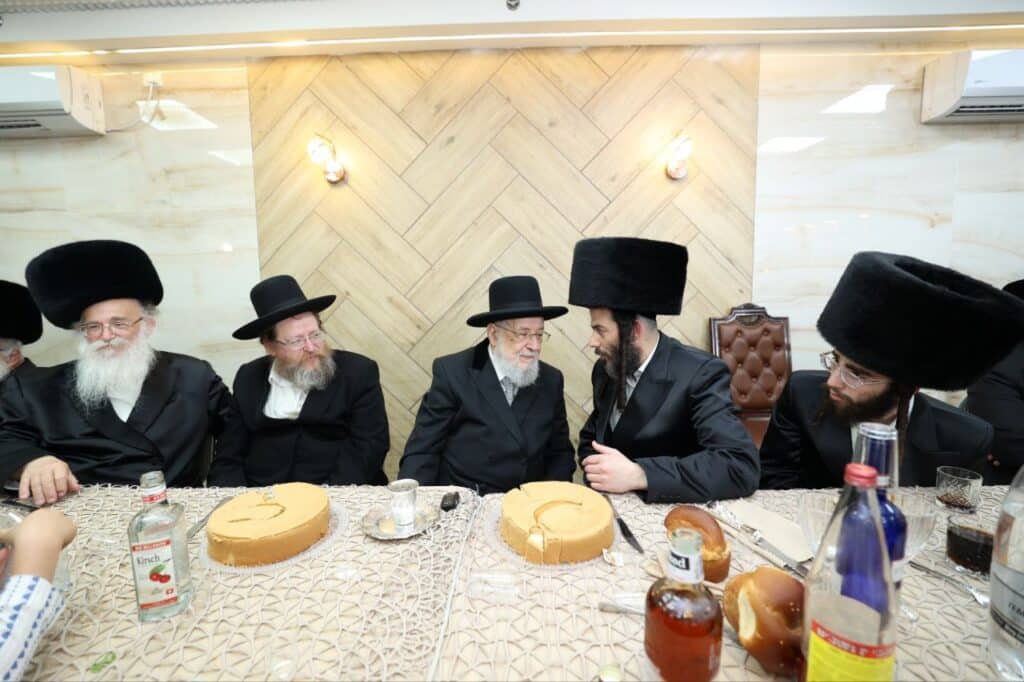 גדו״י בשמחת השבוע ברכות לבתו של בבצ׳יק