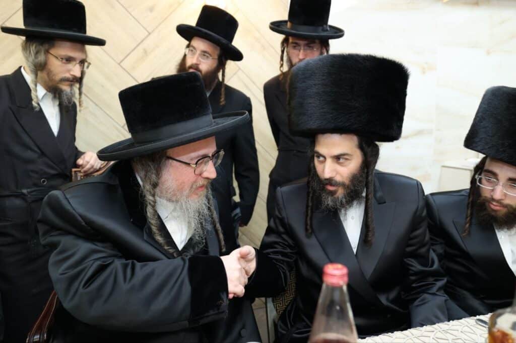 גדו״י בשמחת השבוע ברכות לבתו של בבצ׳יק