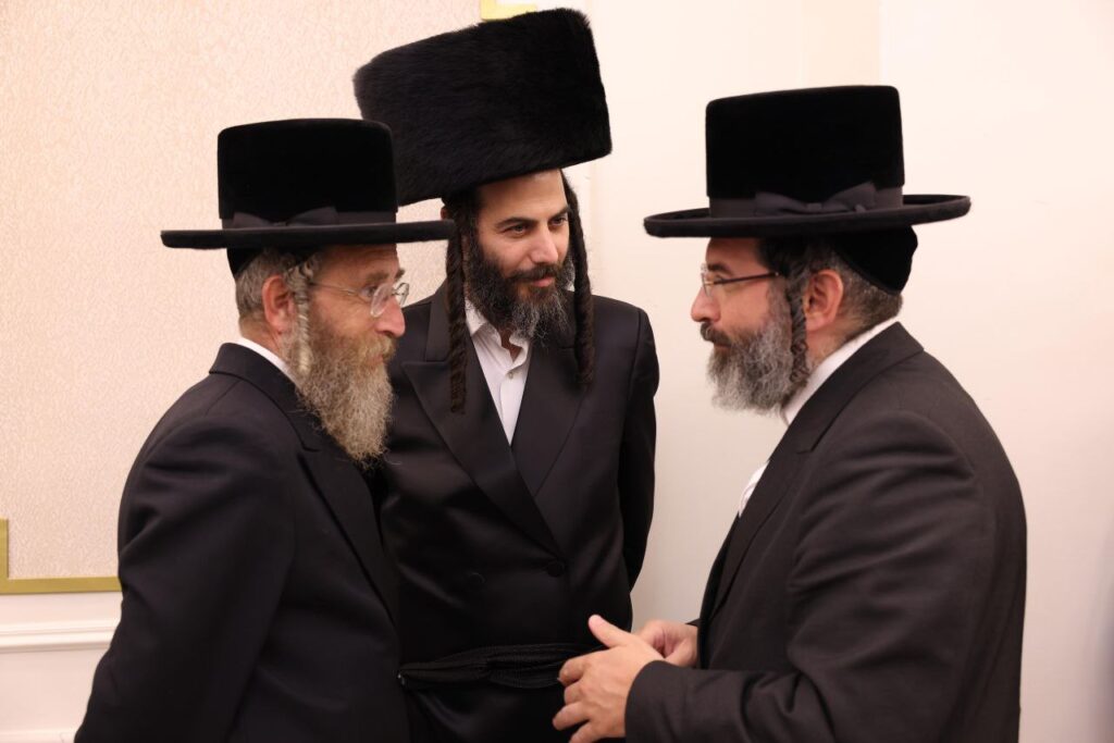 גדו״י בשמחת השבוע ברכות לבתו של בבצ׳יק