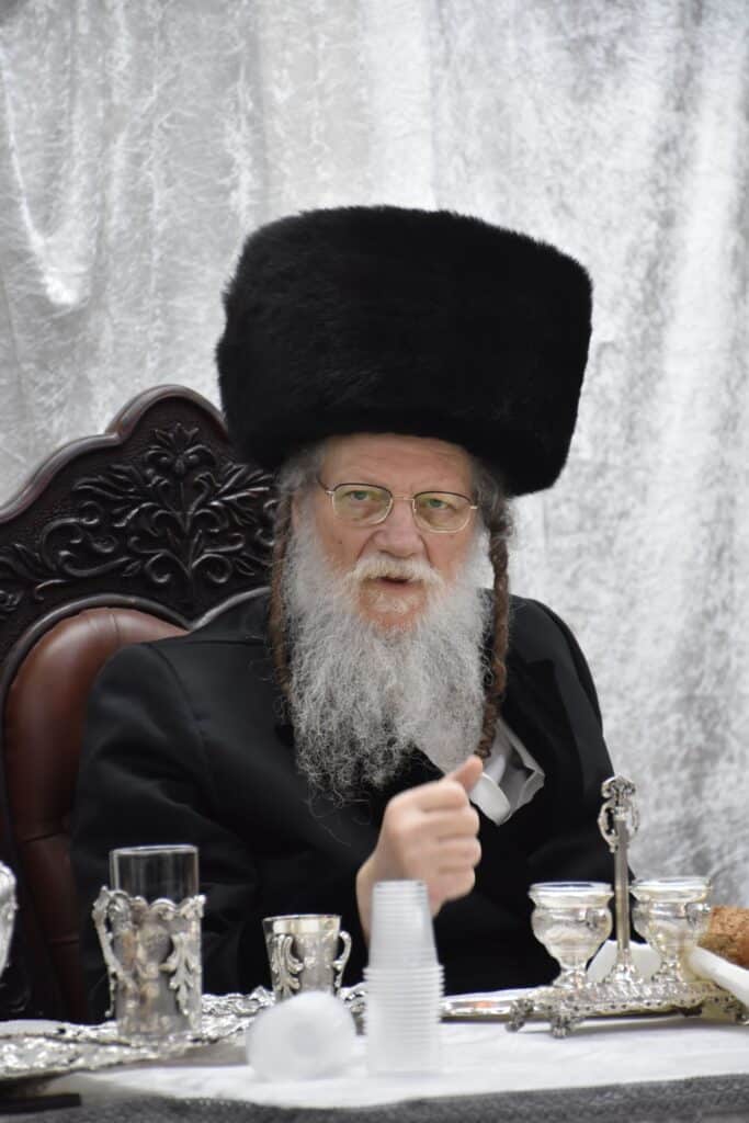 שמחת בר מצווה בחצרות מודזיץ ליזענסק