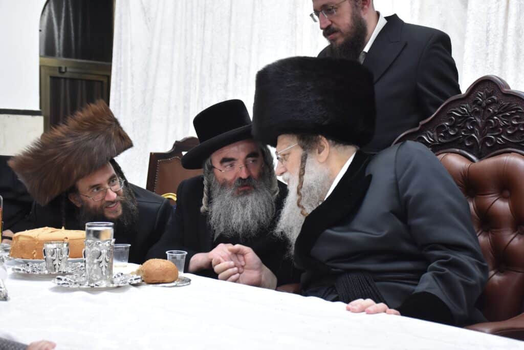 שמחת בר מצווה בחצרות מודזיץ ליזענסק