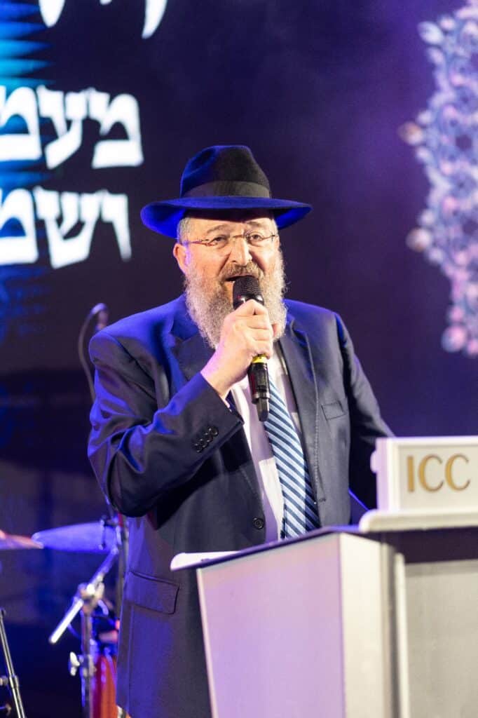 בחול המועד: אלפי בני תימן קיבלו את פניו של חבר המועצת