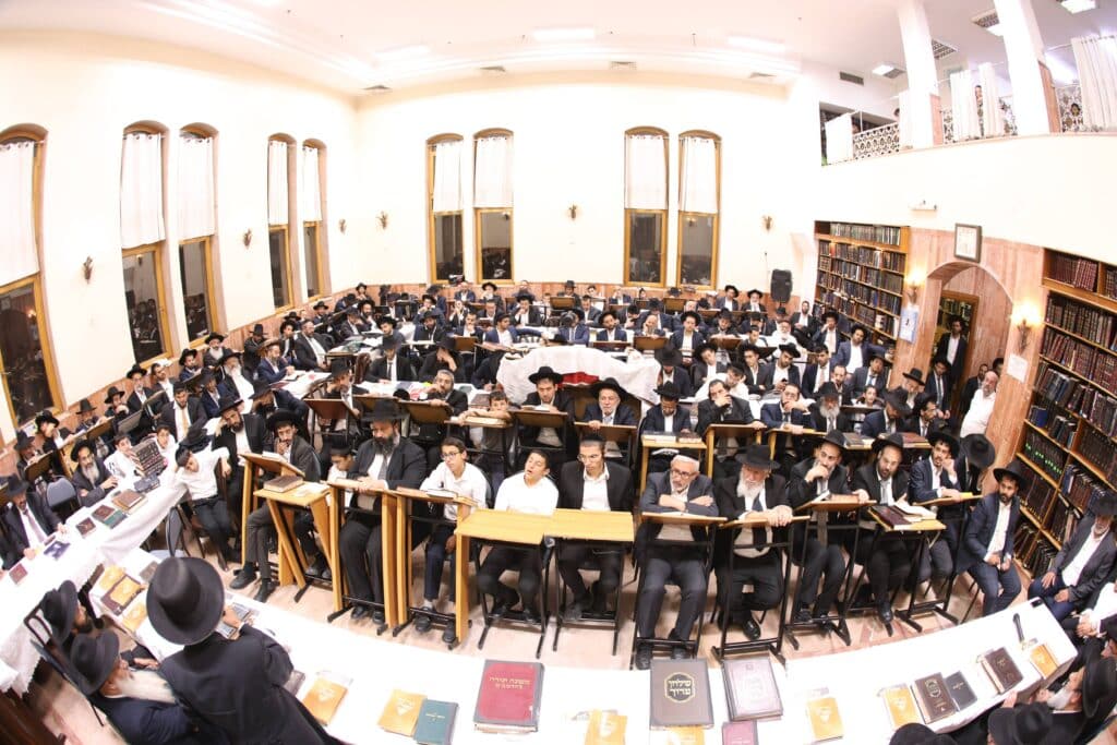 רבני העדה התימנית פתחו את ההיכל והתפללו לשלום העם רבני העדה התימנית פתחו את ההיכל והתפללו לשלום העם