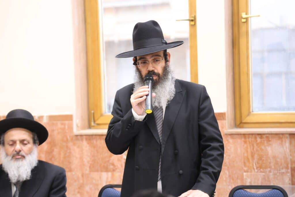 רבני העדה התימנית פתחו את ההיכל והתפללו לשלום העם רבני העדה התימנית פתחו את ההיכל והתפללו לשלום העם