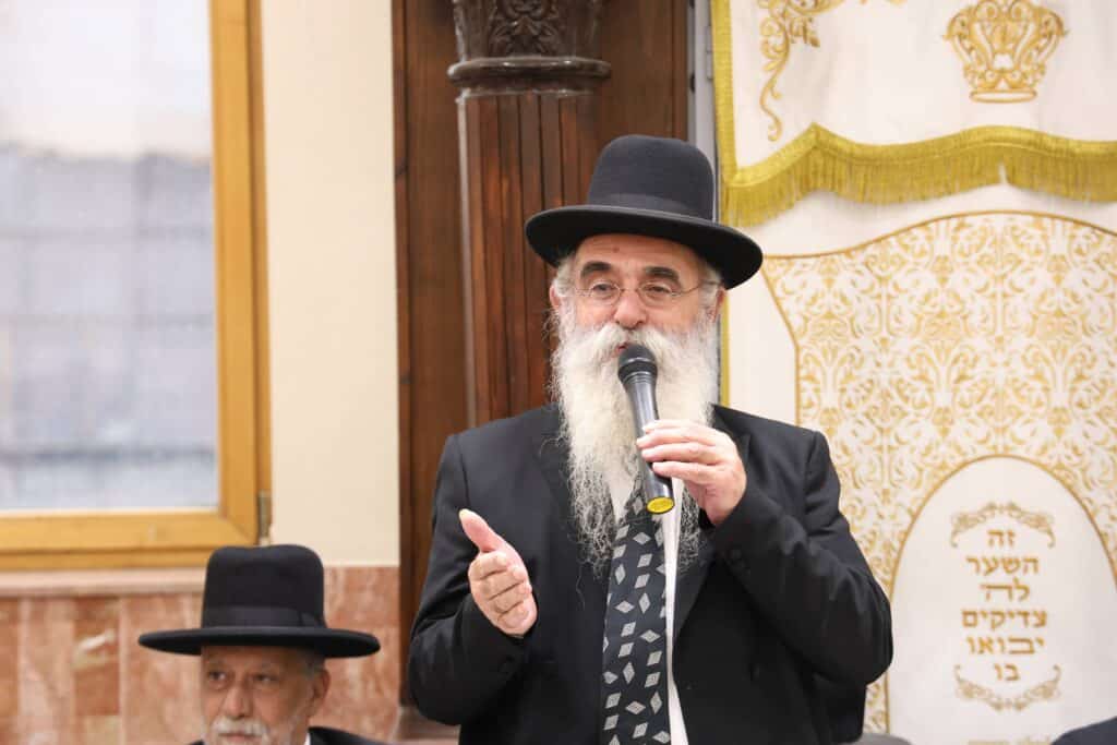 רבני העדה התימנית פתחו את ההיכל והתפללו לשלום העם רבני העדה התימנית פתחו את ההיכל והתפללו לשלום העם