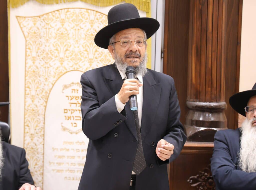 רבני העדה התימנית פתחו את ההיכל והתפללו לשלום העם רבני העדה התימנית פתחו את ההיכל והתפללו לשלום העם