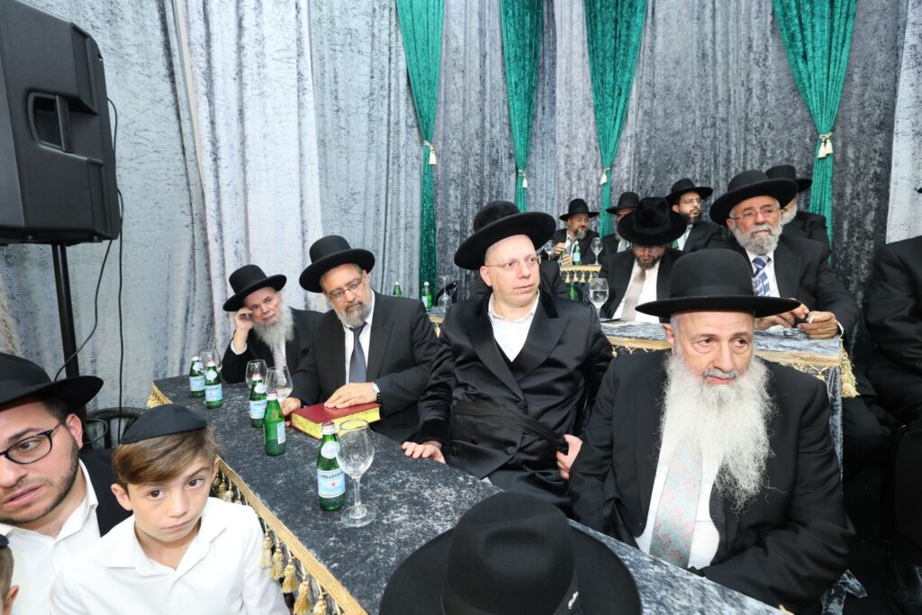 גלריה: אלפים הקבילו את פני הראשון לציון הגר"י יוסף