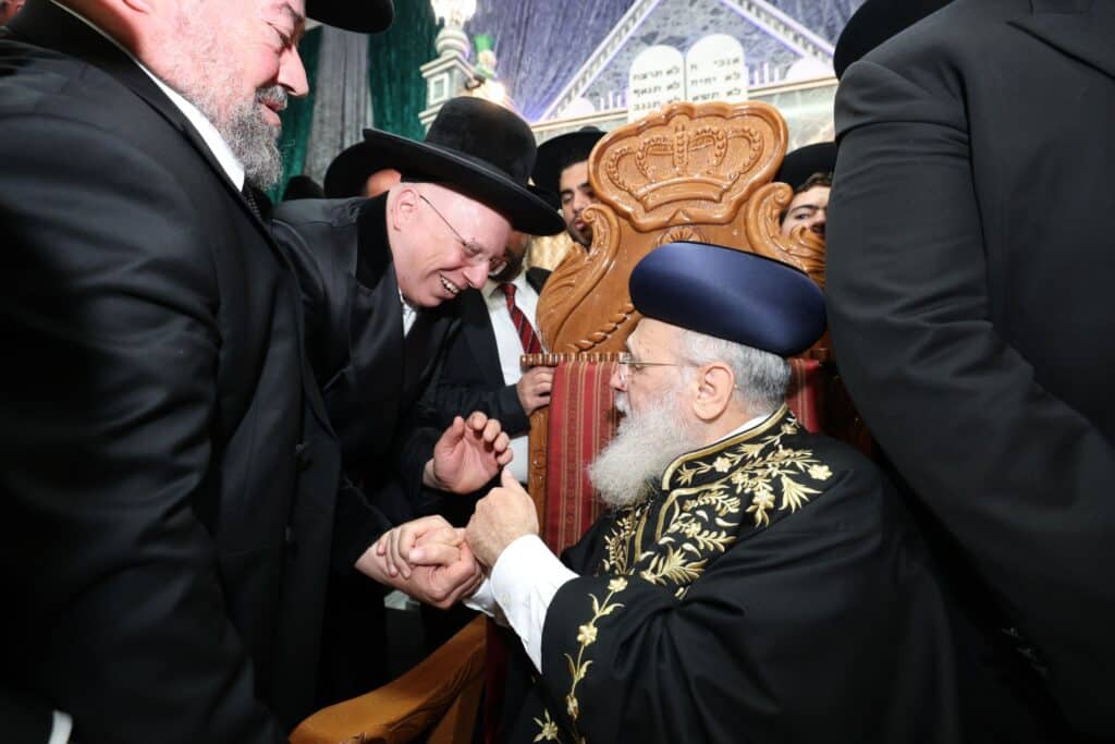 גלריה: אלפים הקבילו את פני הראשון לציון הגר"י יוסף