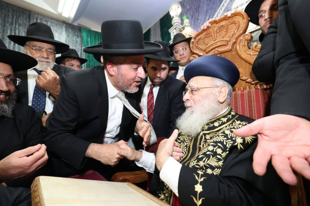 גלריה: אלפים הקבילו את פני הראשון לציון הגר"י יוסף