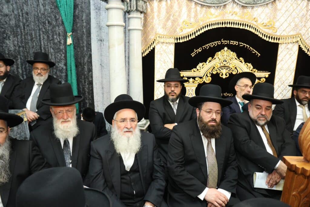 גלריה: אלפים הקבילו את פני הראשון לציון הגר"י יוסף