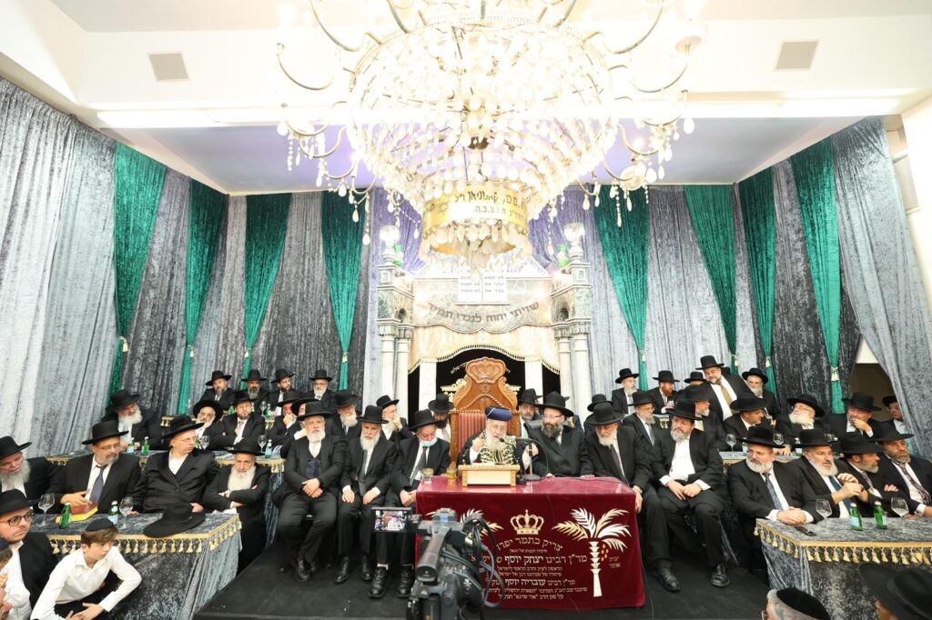 גלריה: אלפים הקבילו את פני הראשון לציון הגר"י יוסף