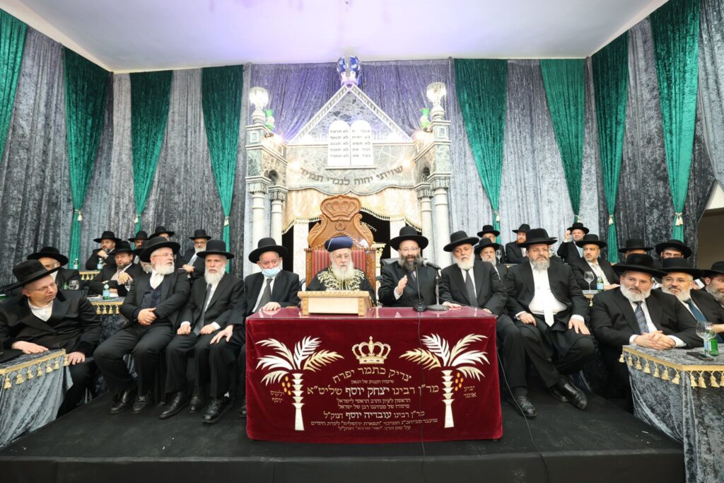 גלריה: אלפים הקבילו את פני הראשון לציון הגר"י יוסף