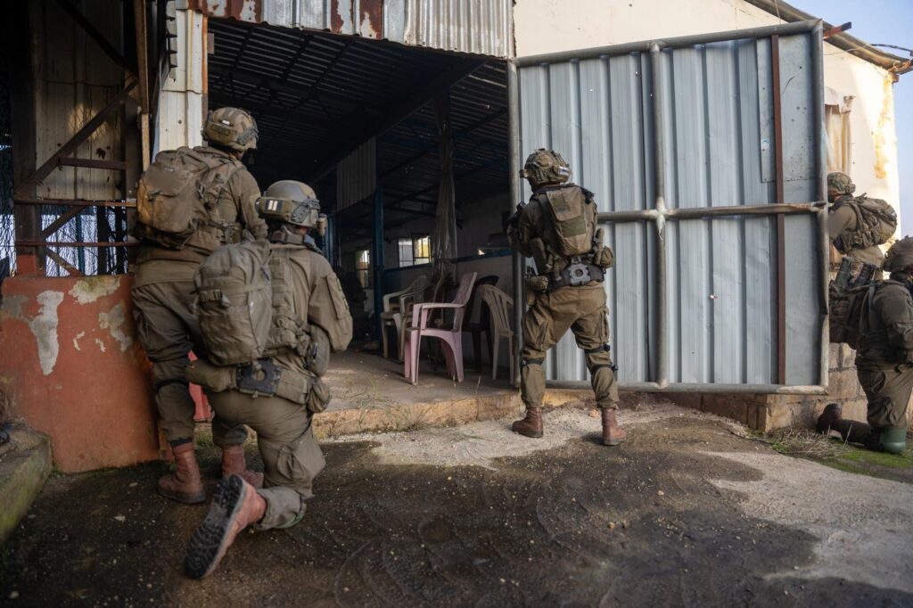 דרום לבנון: הלוחמים השמידו את מפקדת המרחב של חיזבאללה