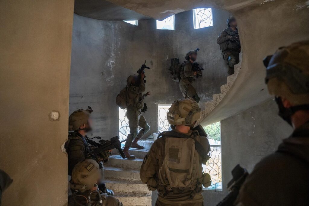 דרום לבנון: הלוחמים השמידו את מפקדת המרחב של חיזבאללה