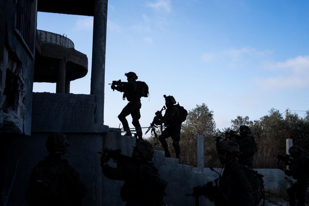 דרום לבנון: הלוחמים השמידו את מפקדת המרחב של חיזבאללה