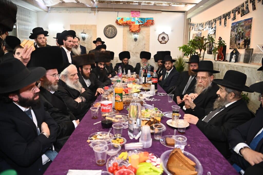 גלריה: חג הסוכות במחיצתו של רבה של בני ברק הגר"מ בן שמעון