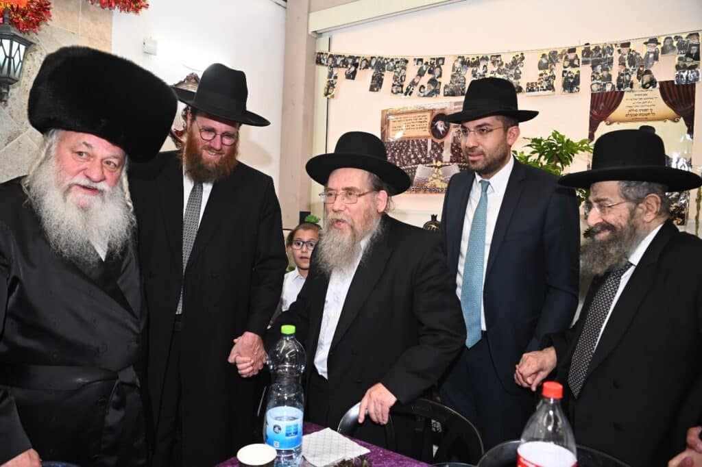 גלריה: חג הסוכות במחיצתו של רבה של בני ברק הגר"מ בן שמעון