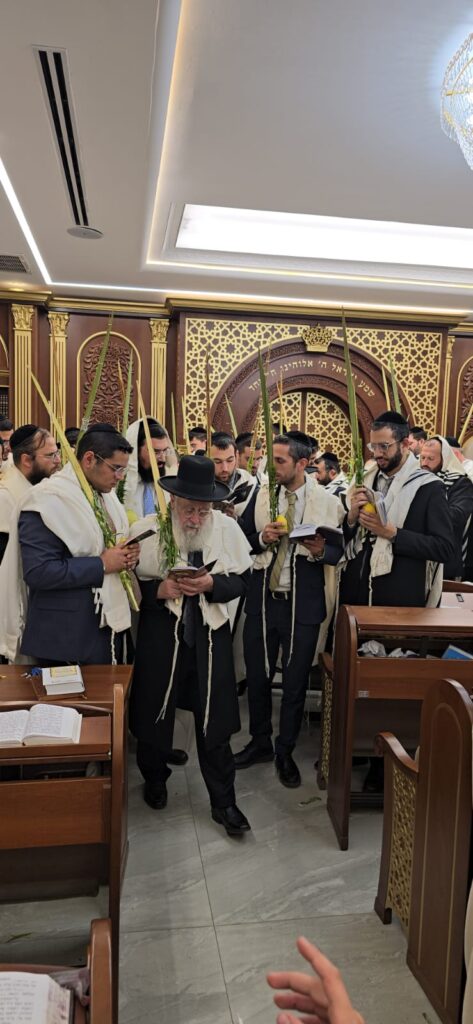 חג הסוכות במחיצתו של הראשון לציון הגאון רבי יצחק יוסף