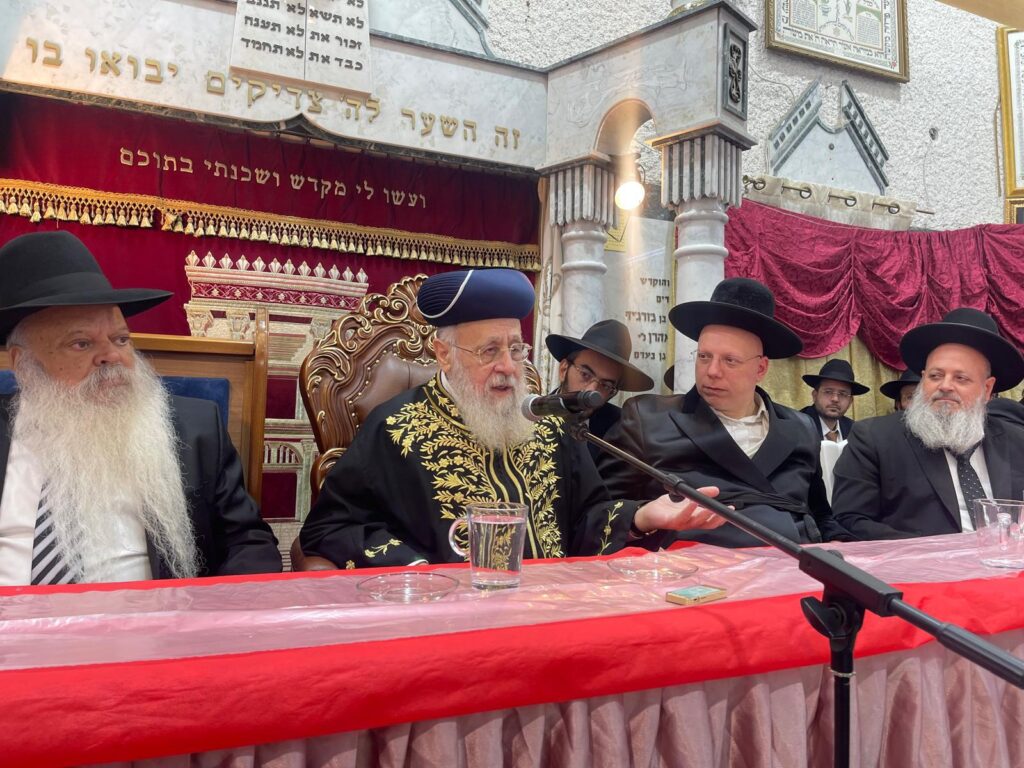 חג הסוכות במחיצתו של הראשון לציון הגאון רבי יצחק יוסף