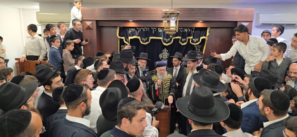 חג הסוכות במחיצתו של הראשון לציון הגאון רבי יצחק יוסף