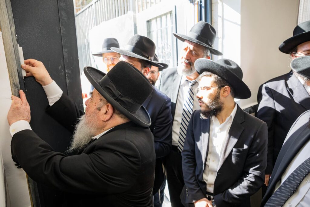 נקבעו המזוזות למבנה החדש של שלוחת הסמינר הישן בירושלים