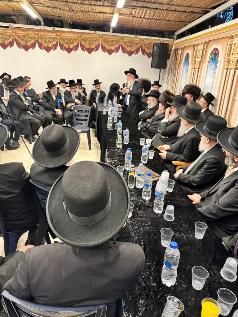 דיינים, ראשי ישיבות ורבנים הקבילו את פני הגר"ד יוסף