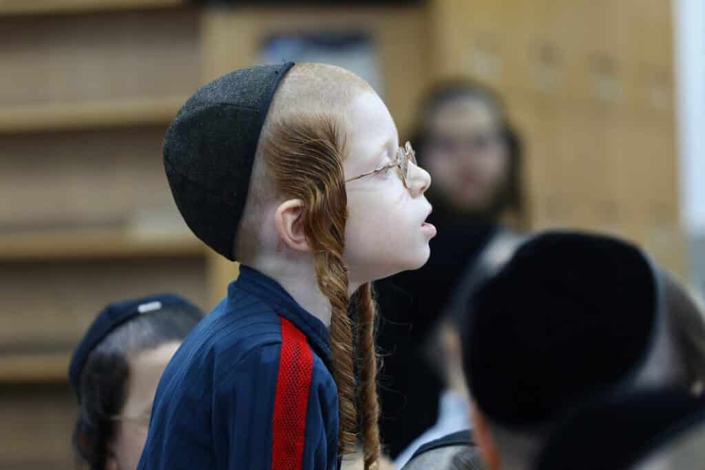 ילדי הקהילות החסידיות בחיפה בכינוס זעקה ילדי הקהילות החסידיות בחיפה בכינוס זעקה