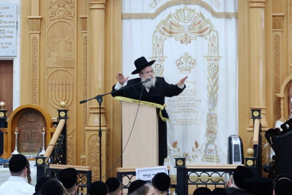 ילדי הקהילות החסידיות בחיפה בכינוס זעקה ילדי הקהילות החסידיות בחיפה בכינוס זעקה