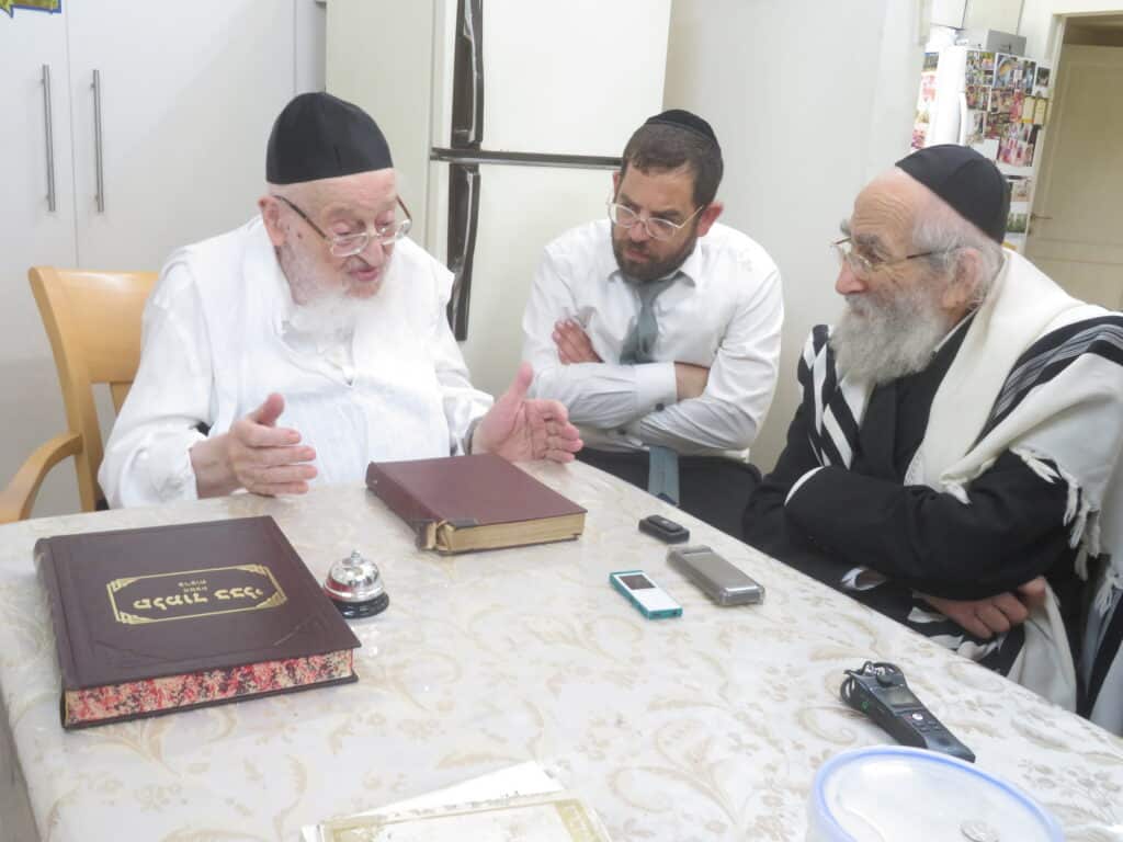 מראות חג הסוכות תשפ"ה אצל מרן הגרמ"צ ברגמן