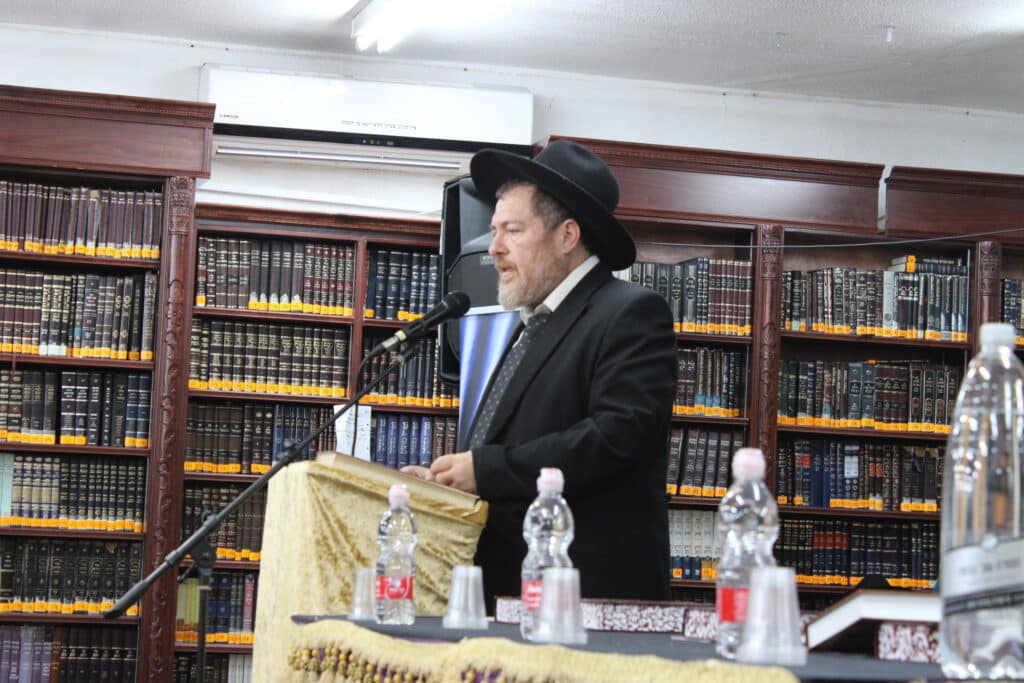 בני ברק: מאות במעמד הקבלת פני רבו לראשל"צ הגר"י יוסף