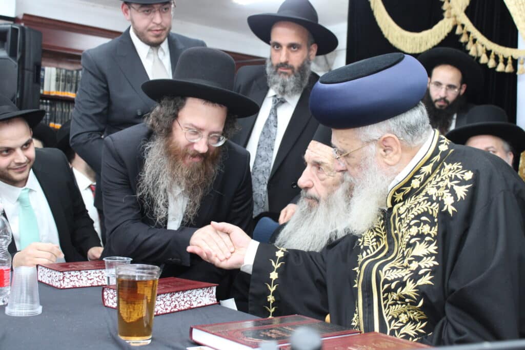 בני ברק: מאות במעמד הקבלת פני רבו לראשל"צ הגר"י יוסף