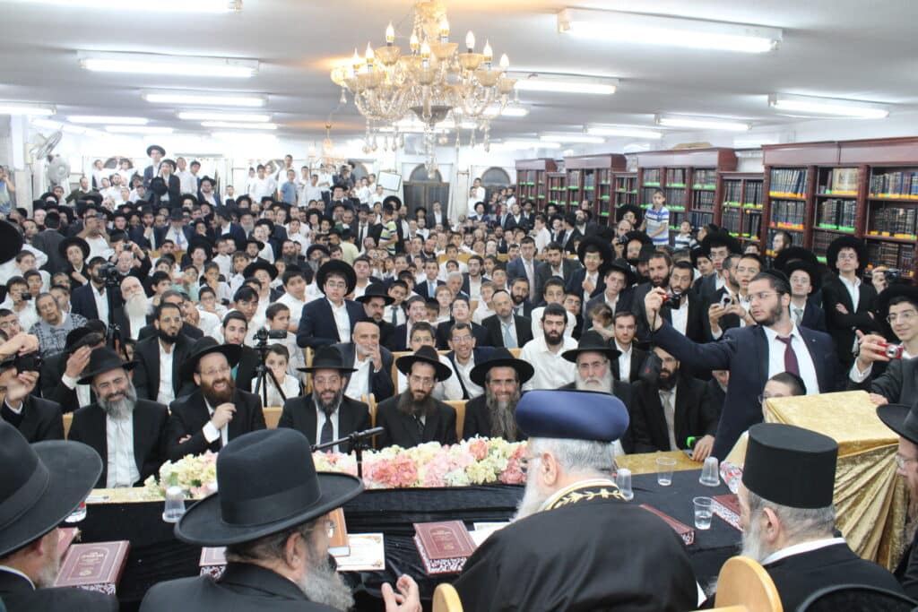בני ברק: מאות במעמד הקבלת פני רבו לראשל"צ הגר"י יוסף