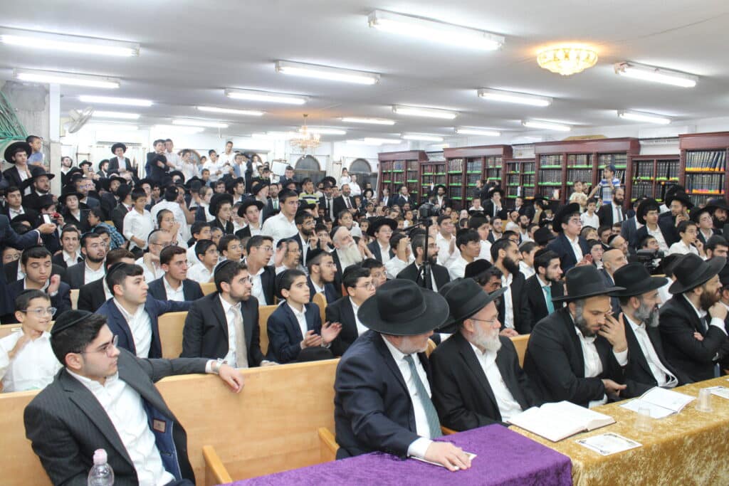 בני ברק: מאות במעמד הקבלת פני רבו לראשל"צ הגר"י יוסף