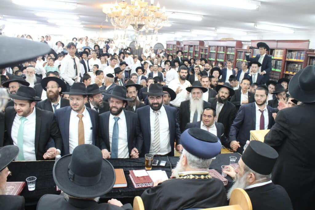 בני ברק: מאות במעמד הקבלת פני רבו לראשל"צ הגר"י יוסף