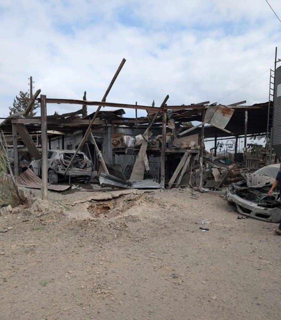 השיגורים מעזה: טיל פגע בכפר חב"ד