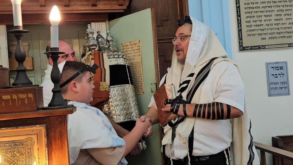 רבה של קריית שמונה בראיון חג ל'המחדש': "אחרי המלחמה נעשה סעודת הודיה גדולה"